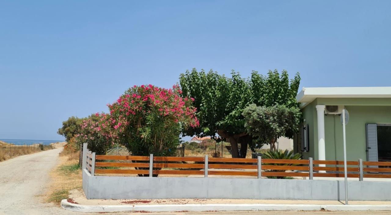 Lahardi - Seaside House Villa Kissamos Exterior photo